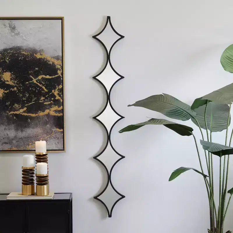 Miroir mural géométrique contemporain en métal avec motif en losanges