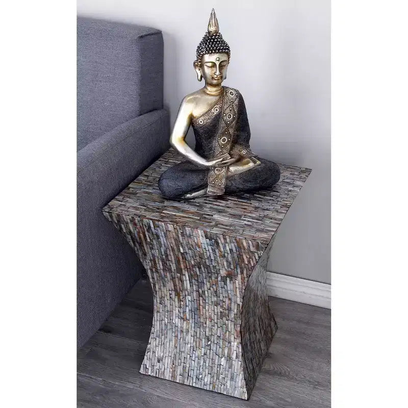 Table d'appoint contemporaine incrustée de coquillages