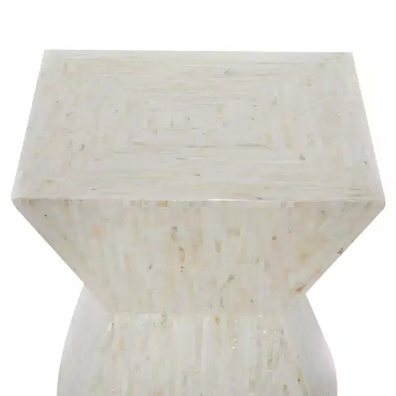Table d'appoint contemporaine incrustée de coquillages